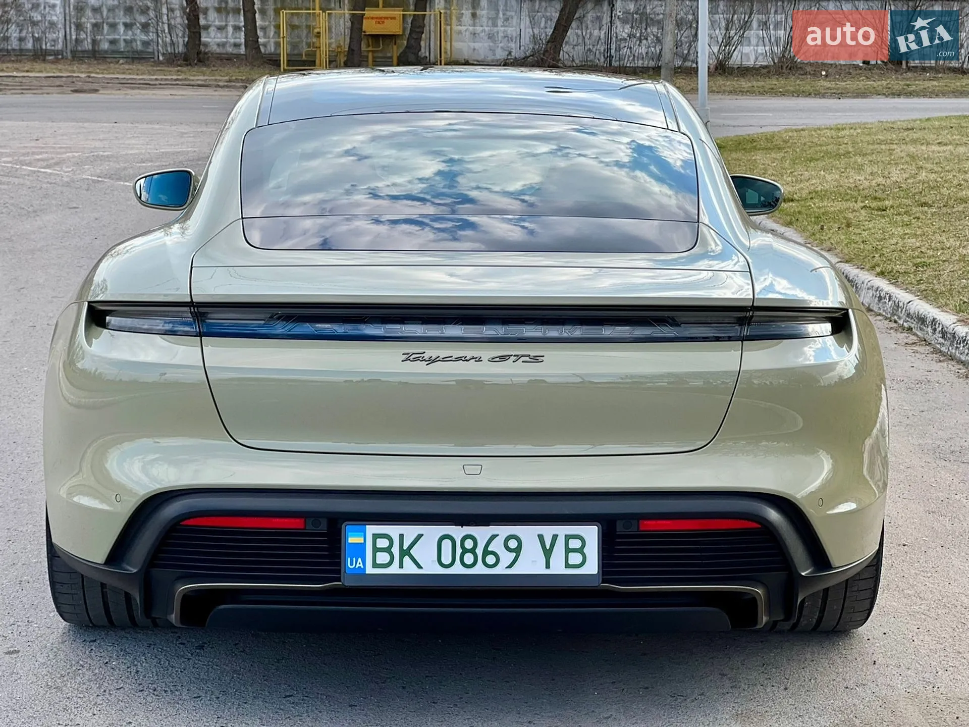 2023 Porsche Taycan - мініатюра 24