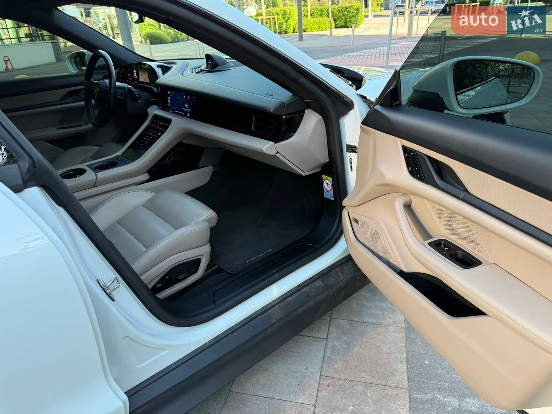 2021 Porsche Taycan - мініатюра 16