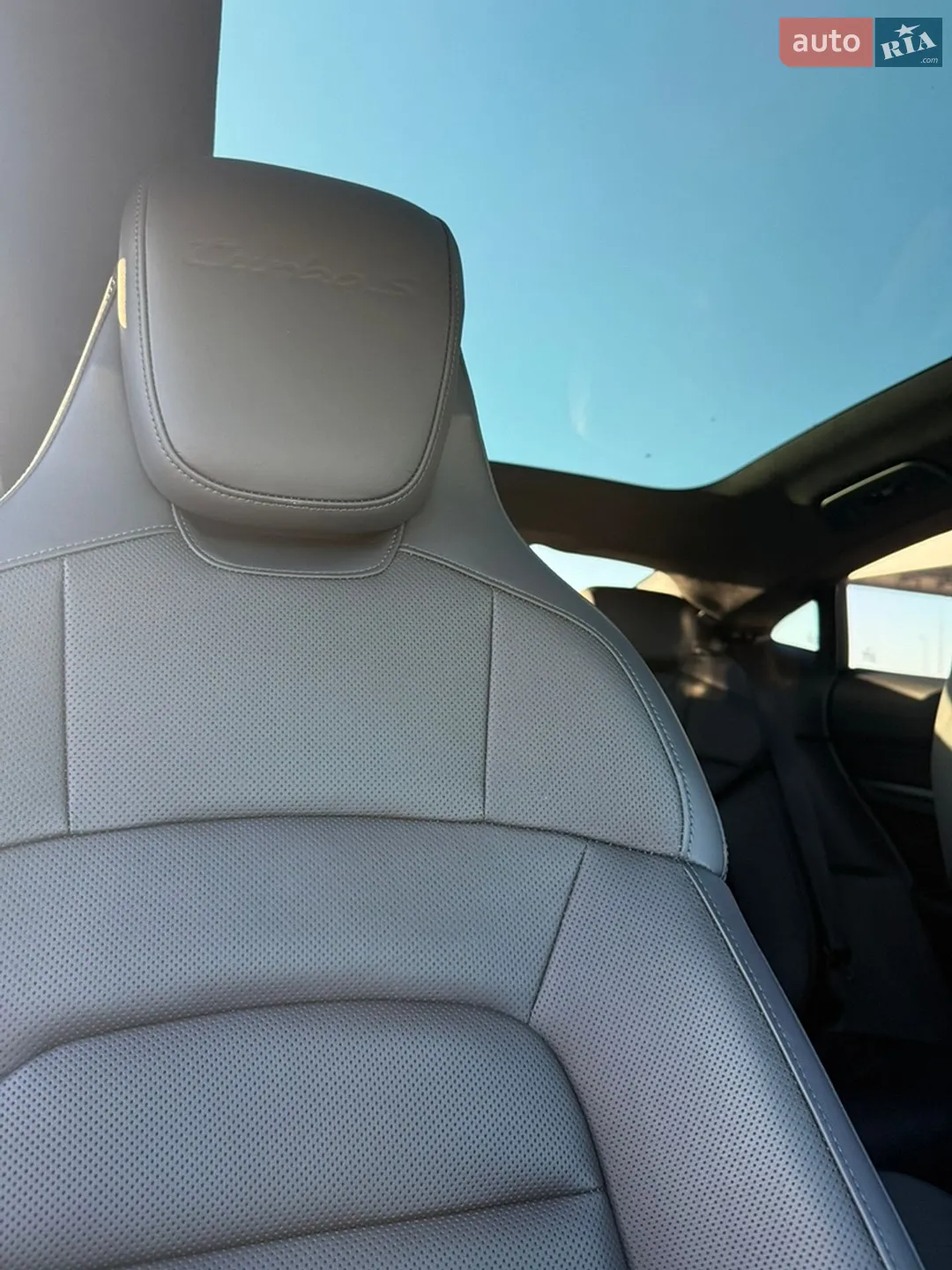 2020 Porsche Taycan - мініатюра 20