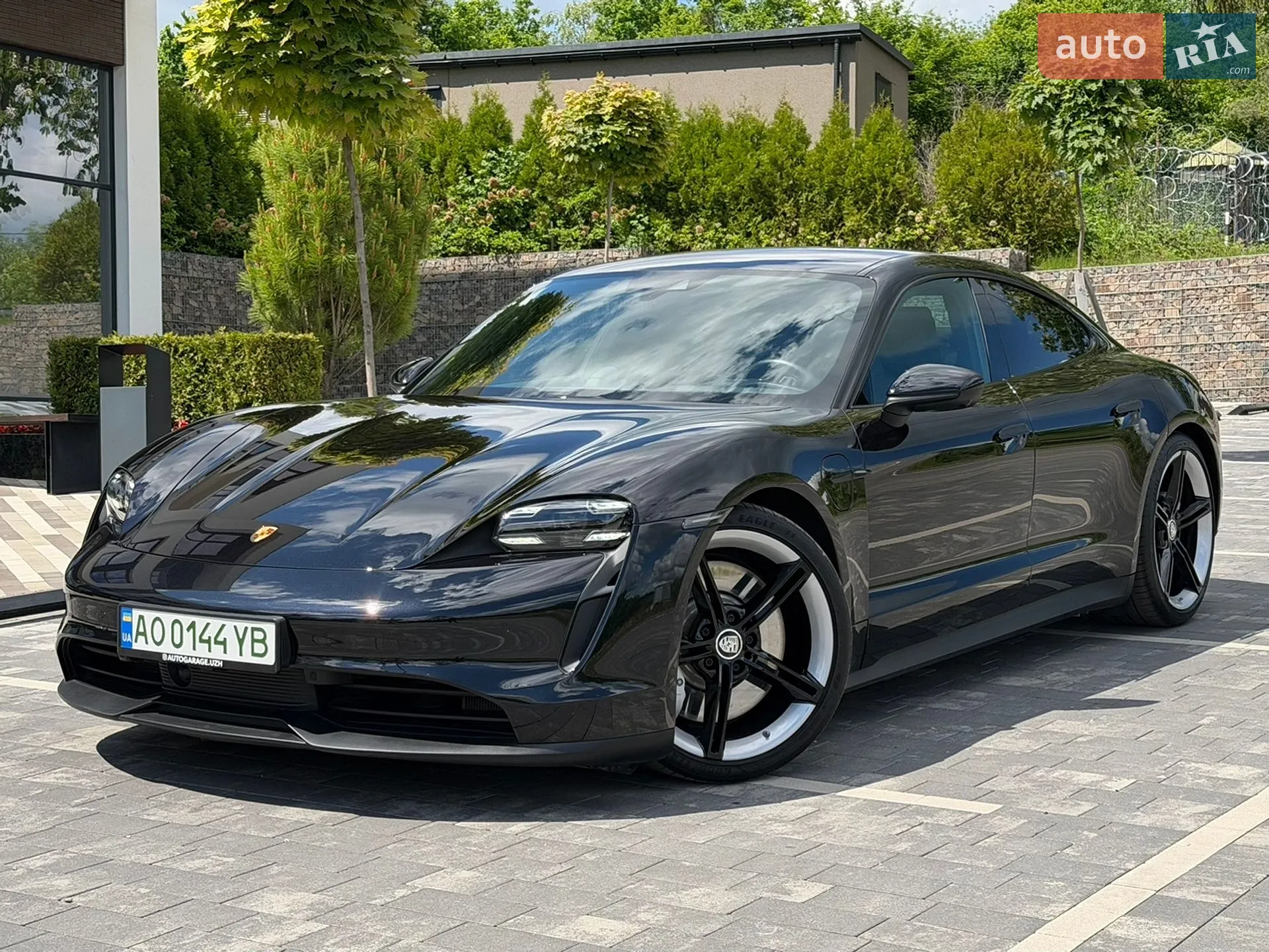 2021 Porsche Taycan - мініатюра 3