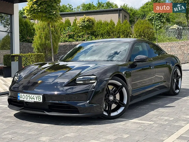 Porsche Taycan