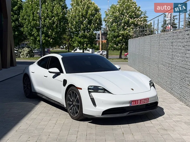 Porsche Taycan