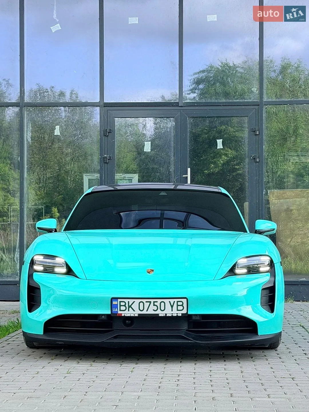 2022 Porsche Taycan - мініатюра 2