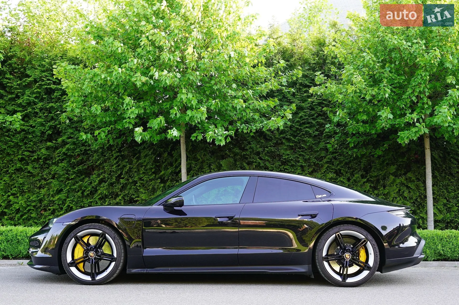 2020 Porsche Taycan - мініатюра 9