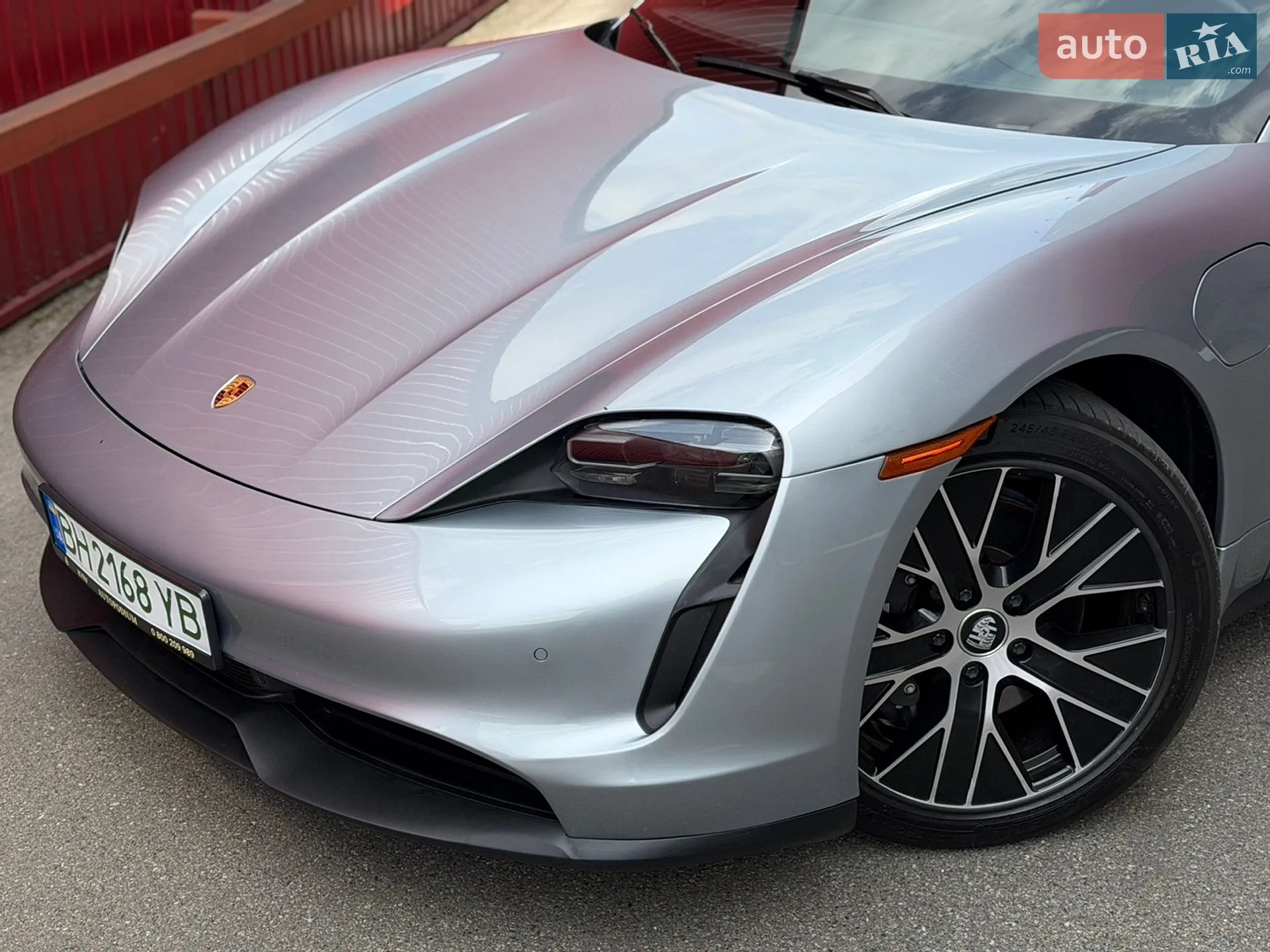 2023 Porsche Taycan - мініатюра 2