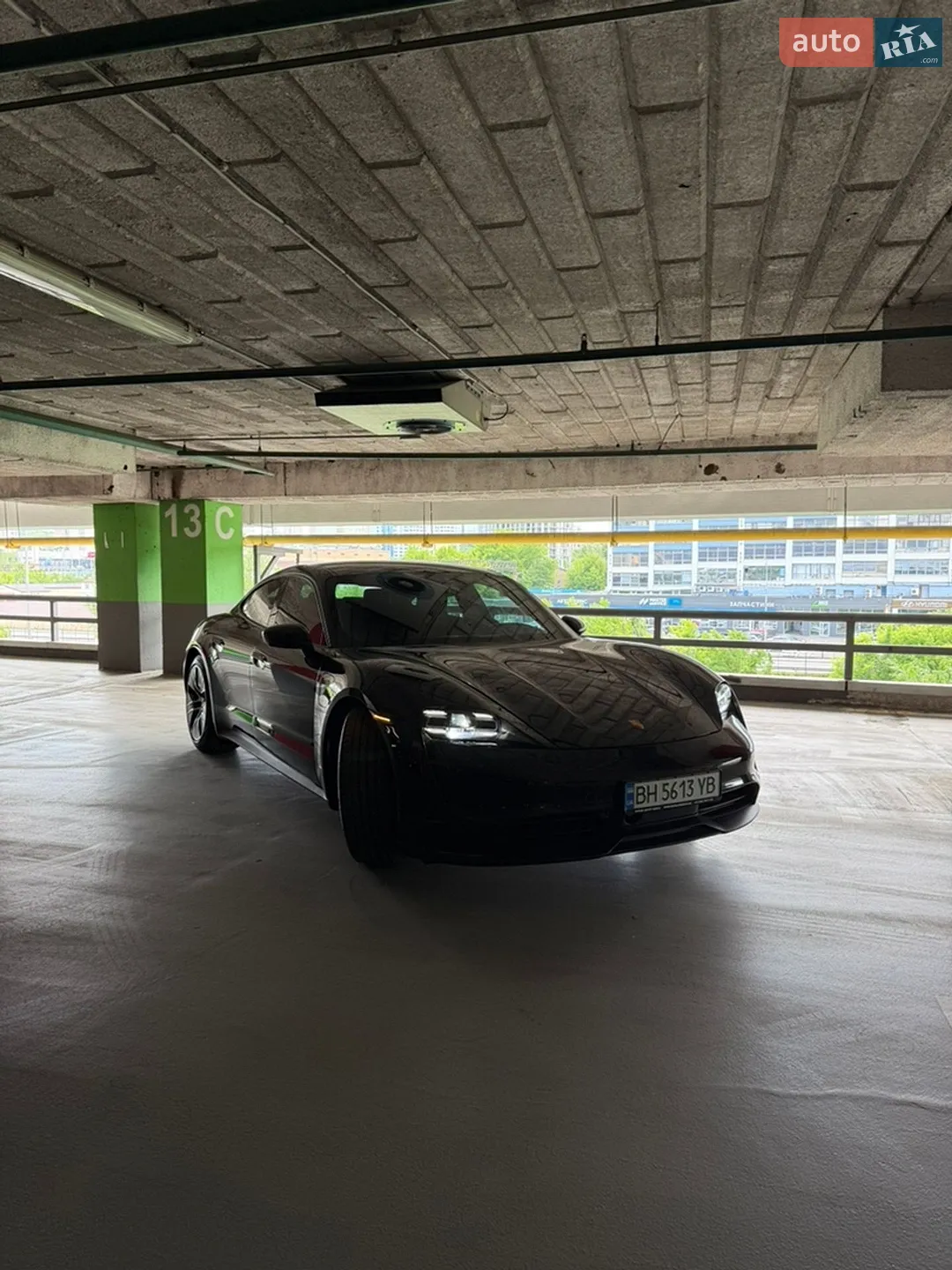 2023 Porsche Taycan - мініатюра 3