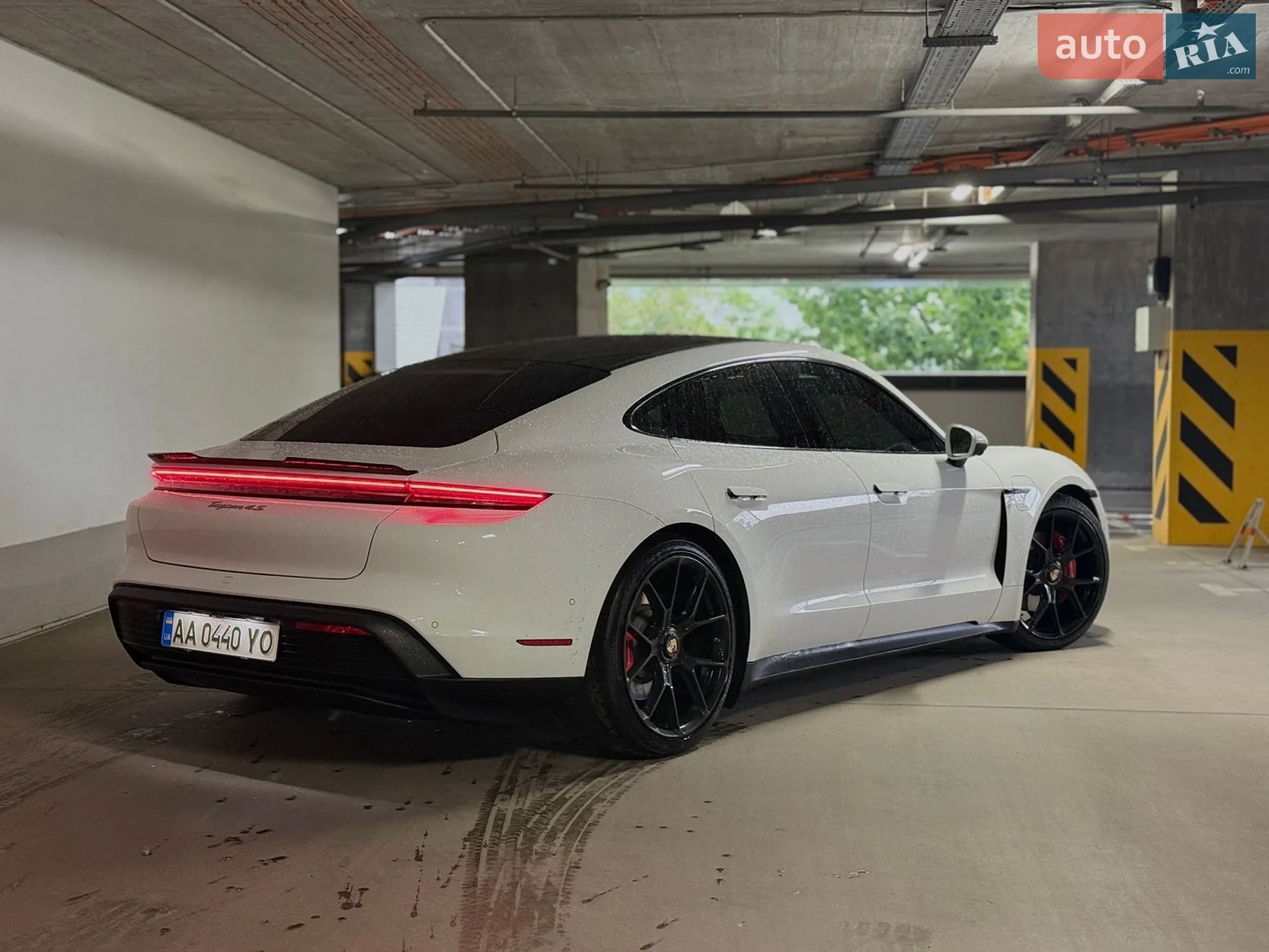 2020 Porsche Taycan - мініатюра 6