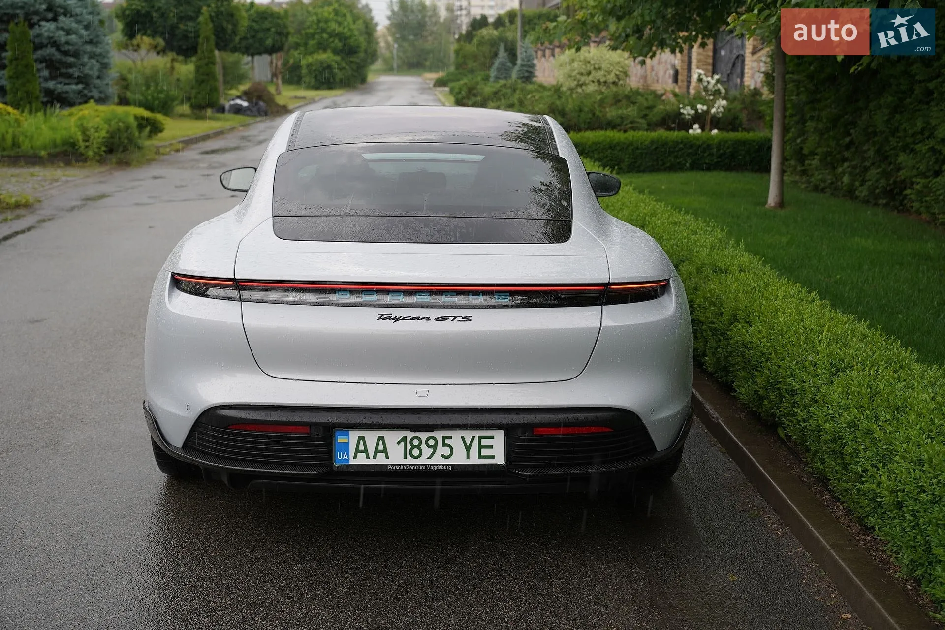 2023 Porsche Taycan - мініатюра 11