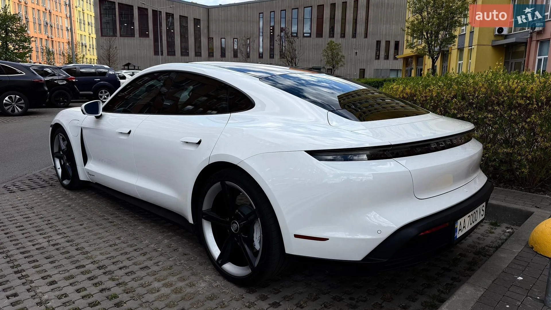 2022 Porsche Taycan - мініатюра 10
