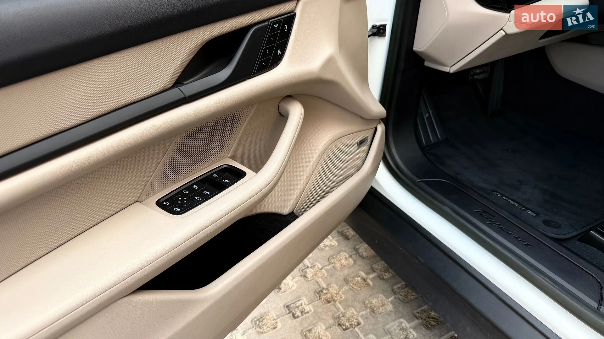 2022 Porsche Taycan - мініатюра 25
