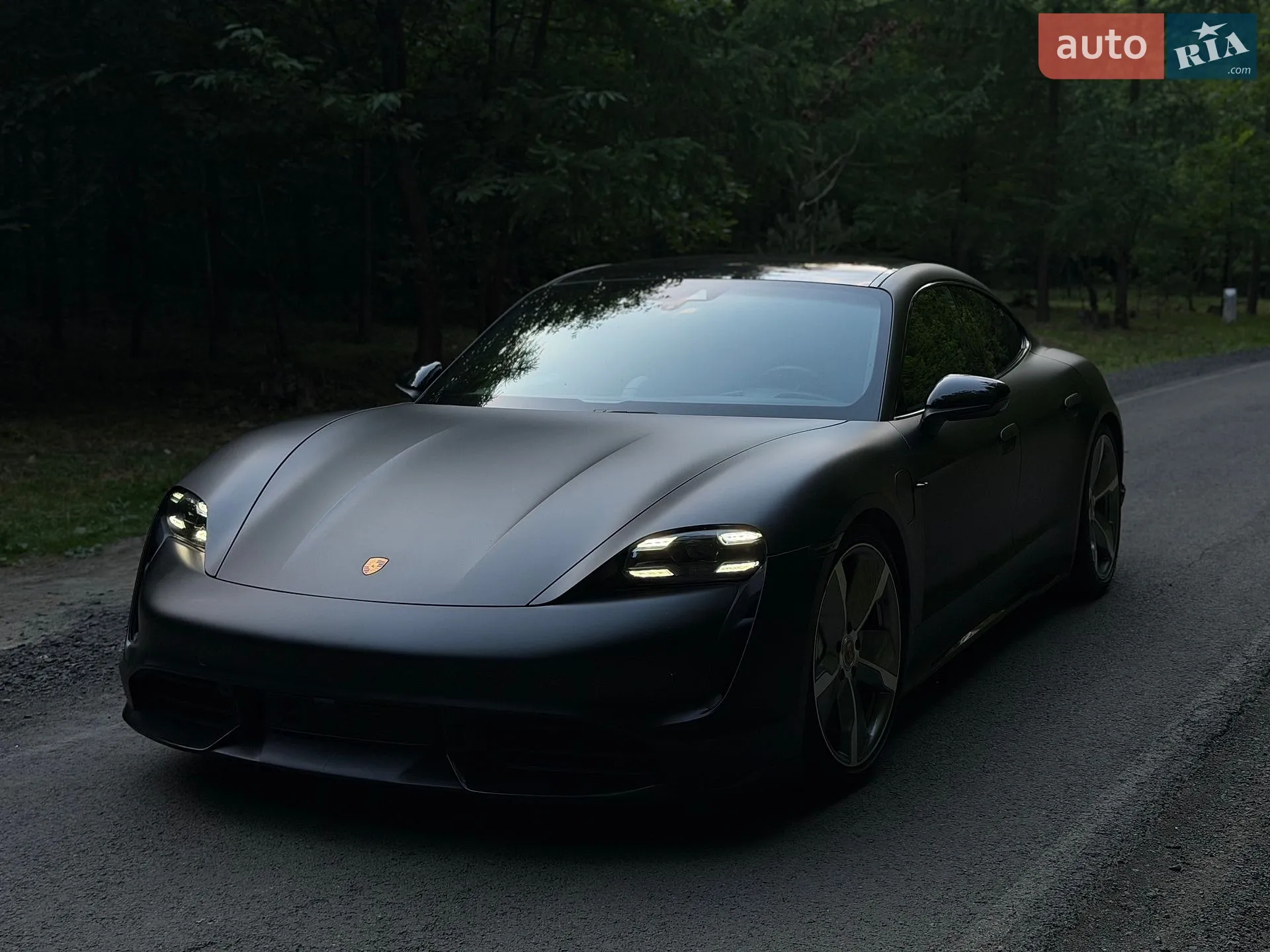 2020 Porsche Taycan - мініатюра 3