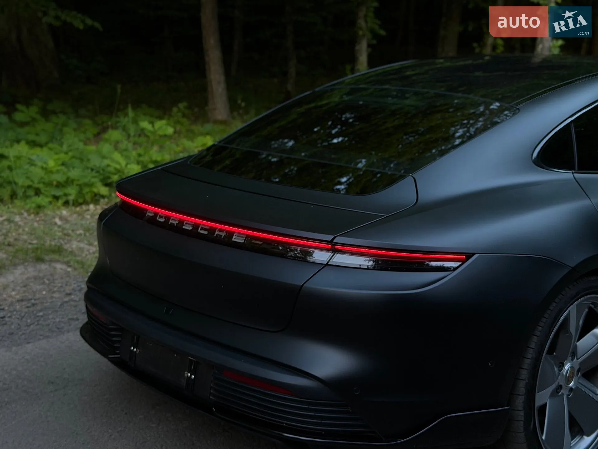 2020 Porsche Taycan - мініатюра 13