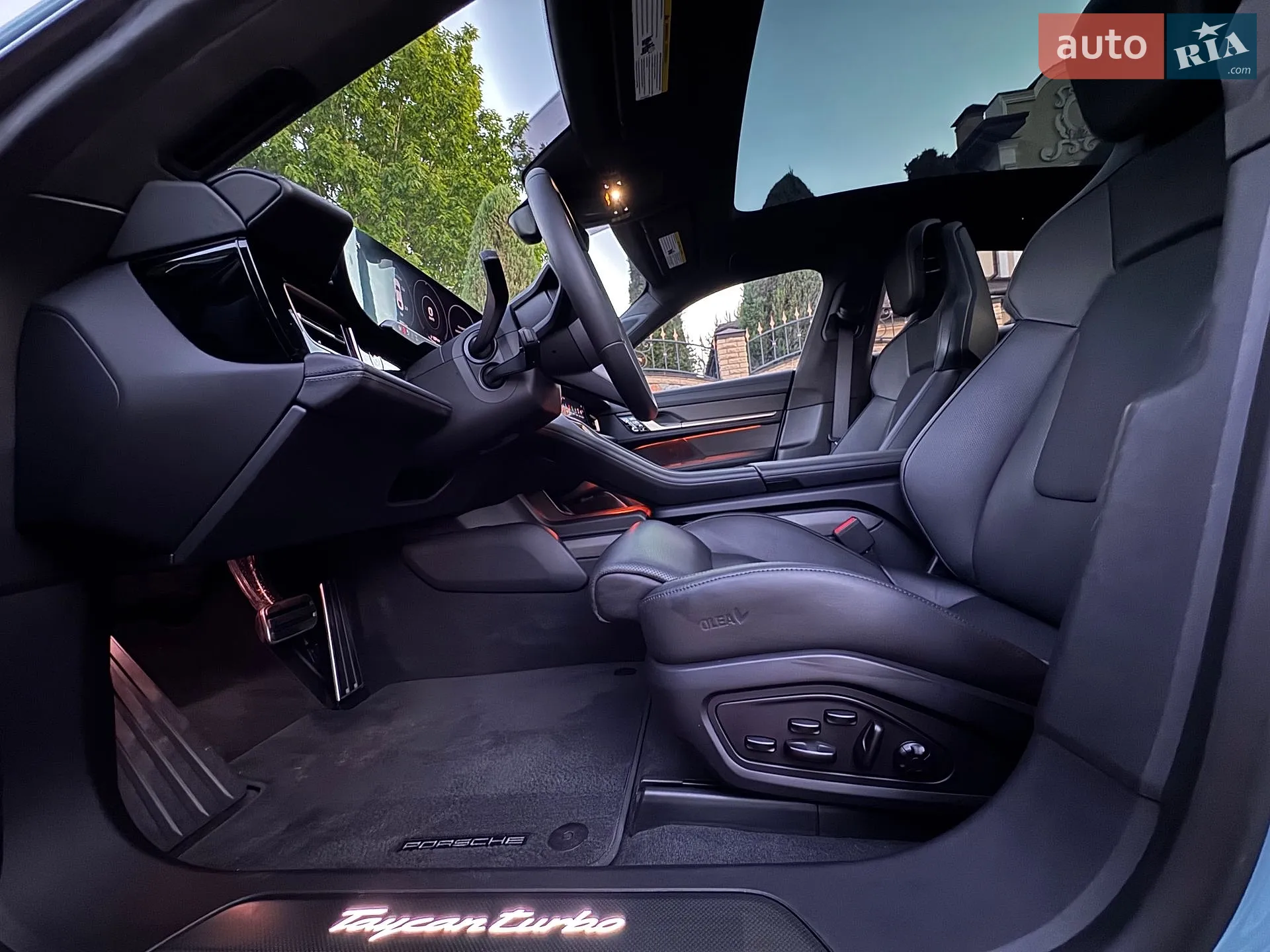 2020 Porsche Taycan - мініатюра 18