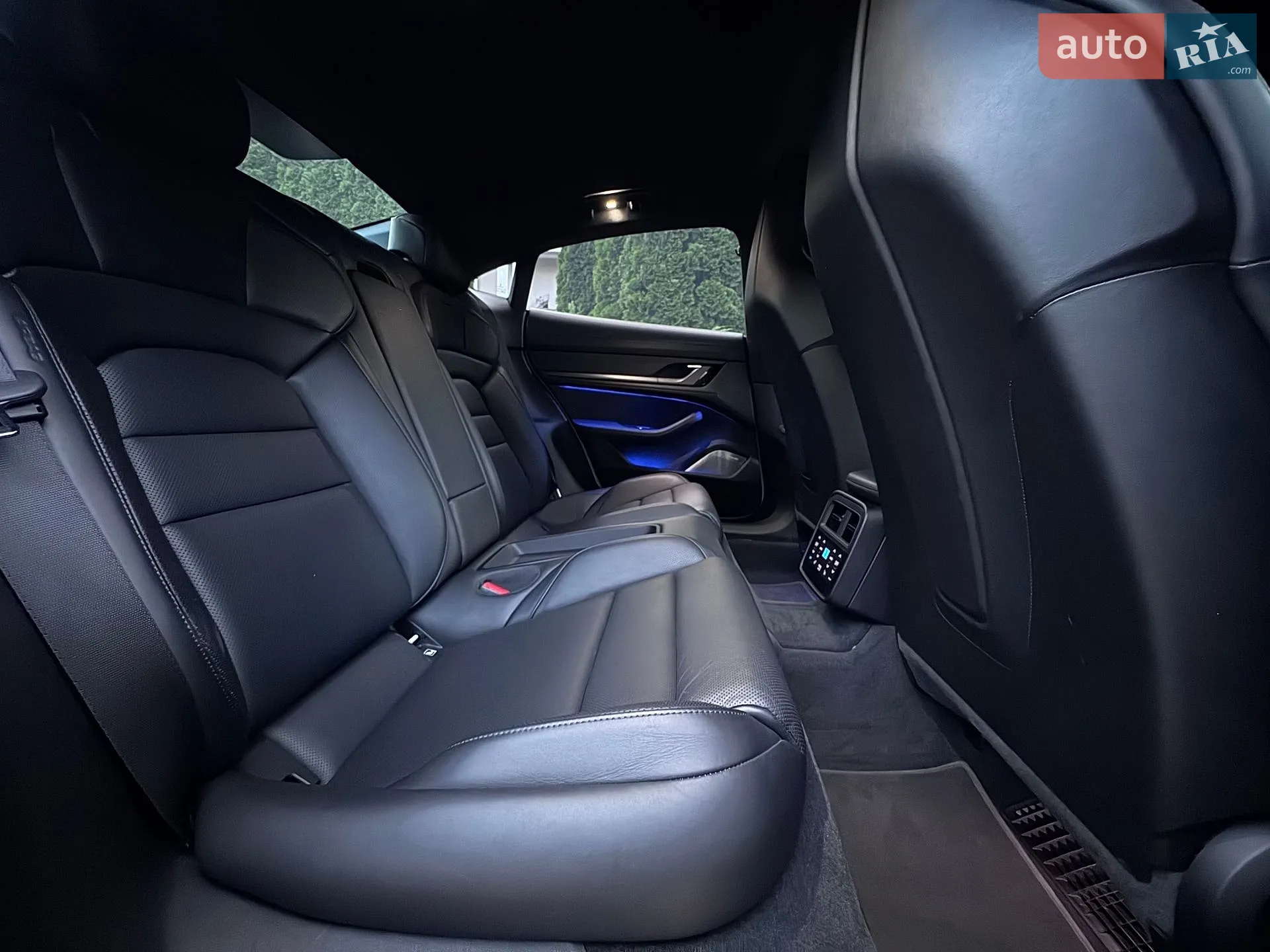 2020 Porsche Taycan - мініатюра 32