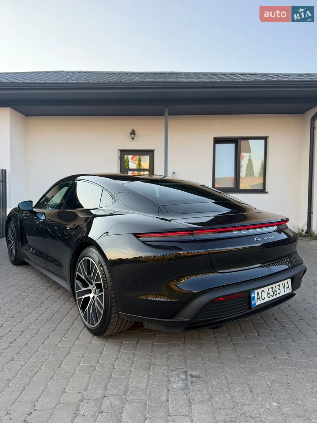2020 Porsche Taycan - мініатюра 4