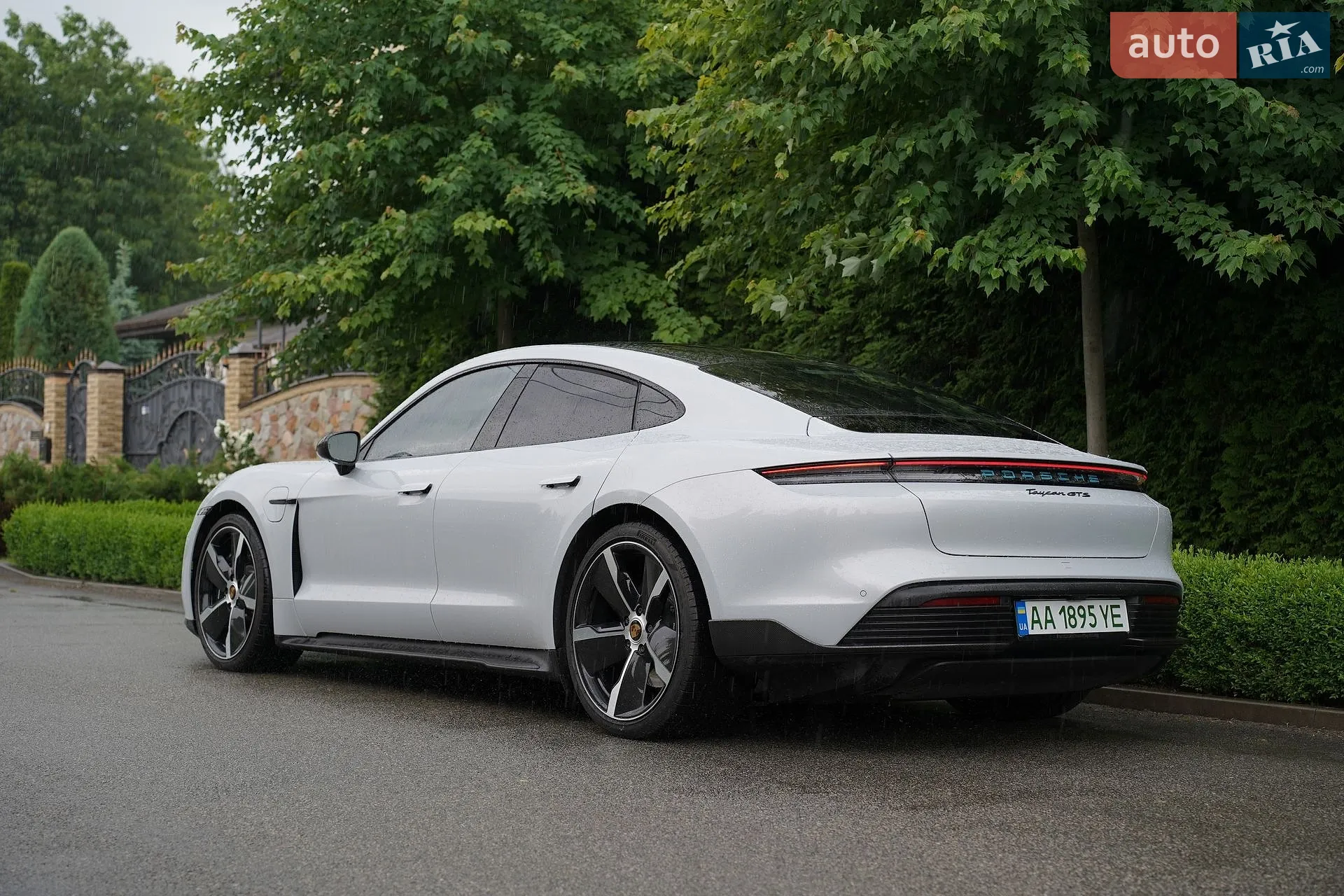 2023 Porsche Taycan - мініатюра 21
