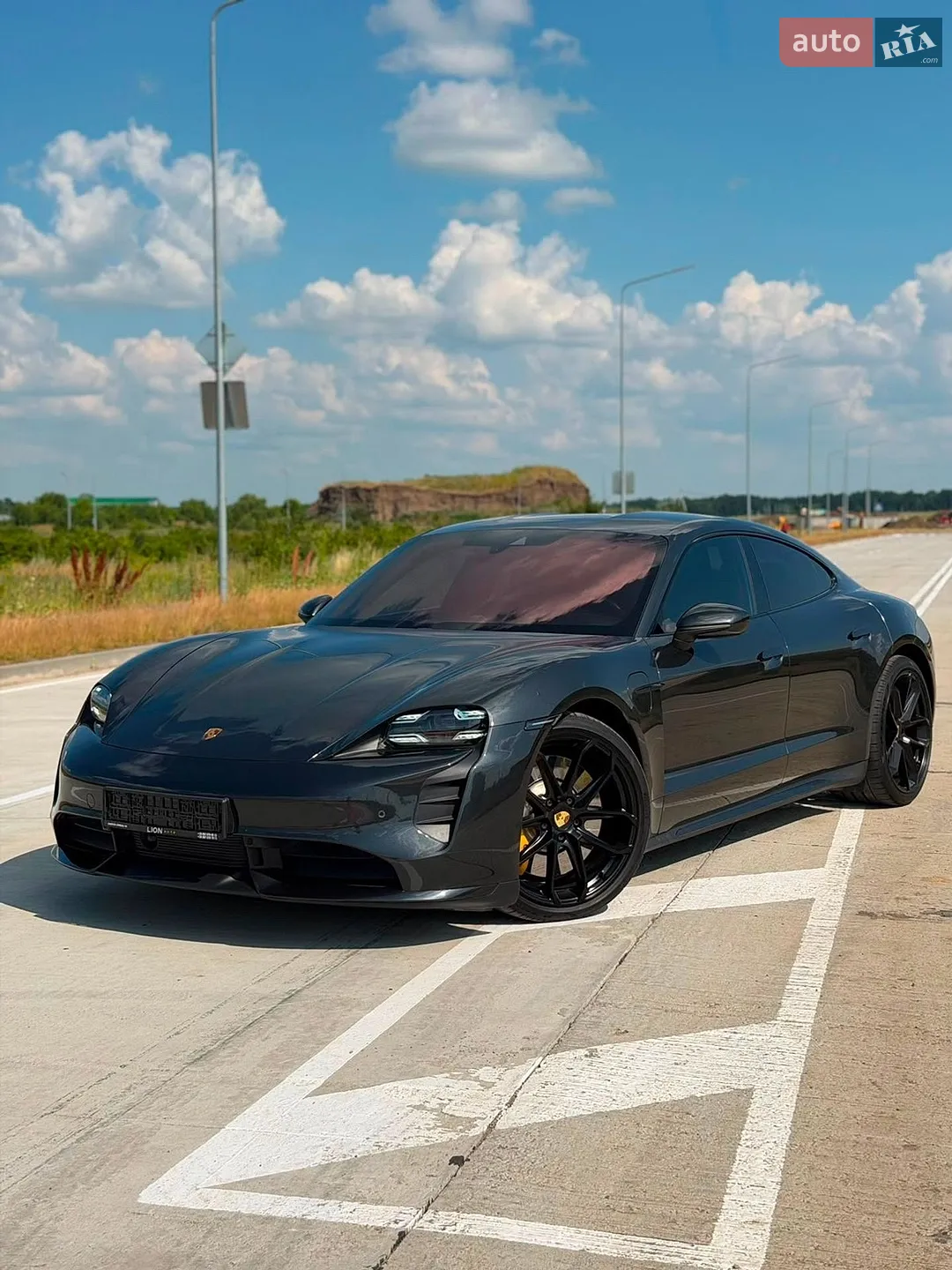 2020 Porsche Taycan - мініатюра 12
