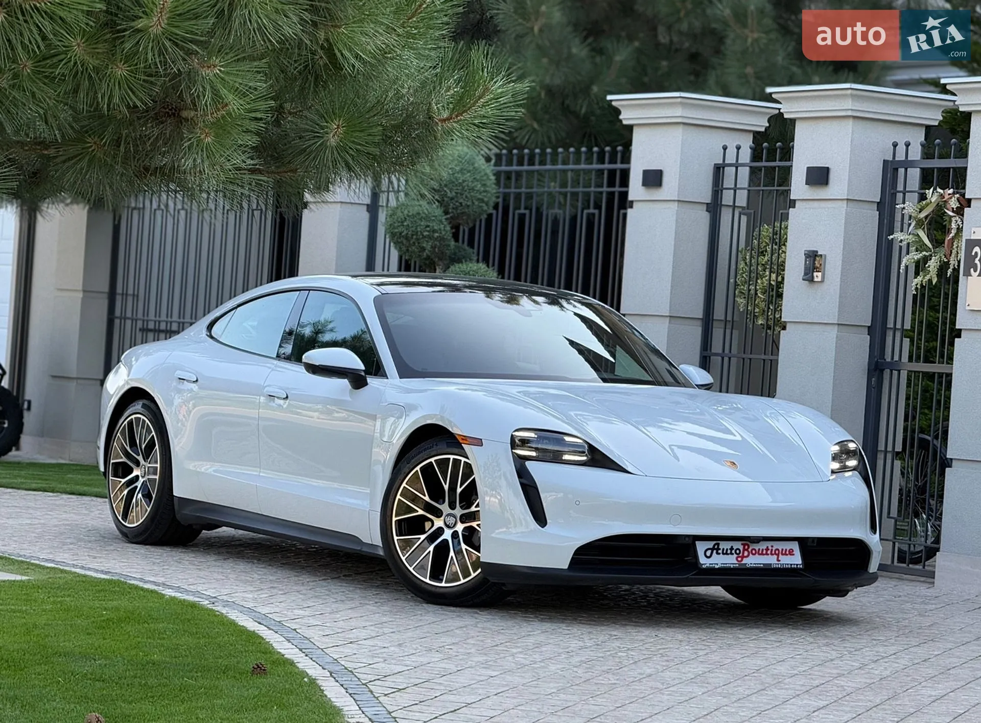 2021 Porsche Taycan - мініатюра 9