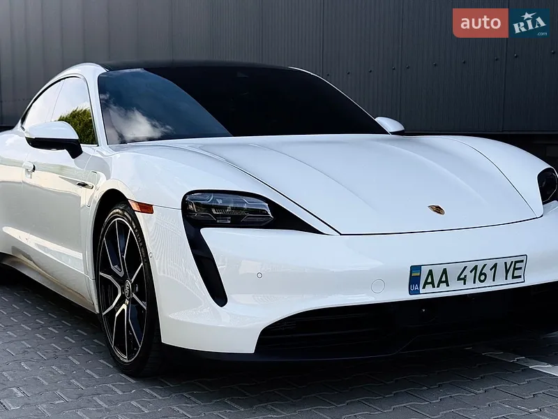 Porsche Taycan