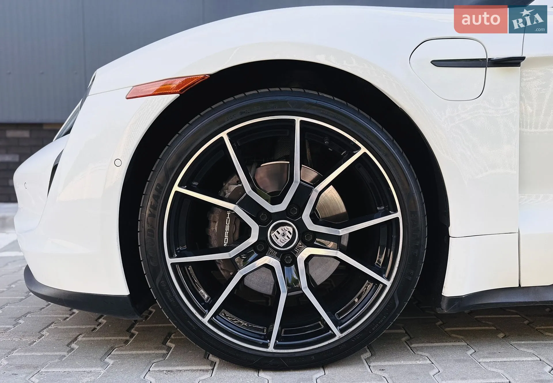 2023 Porsche Taycan - мініатюра 25