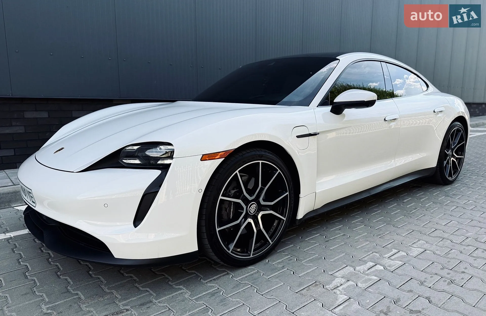 2023 Porsche Taycan - мініатюра 8