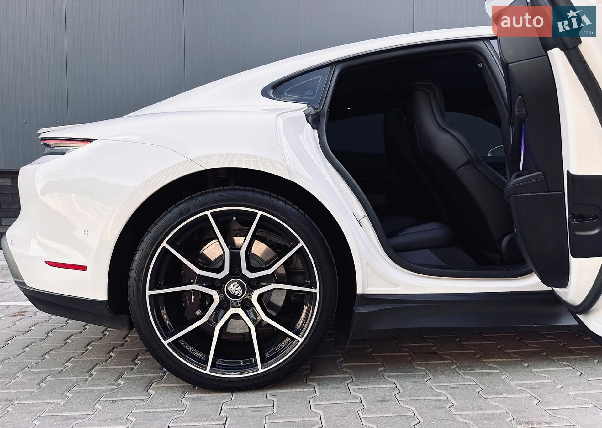2023 Porsche Taycan - мініатюра 27