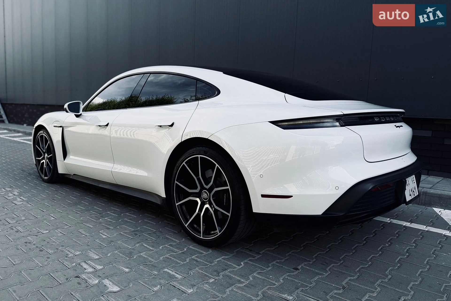 2023 Porsche Taycan - мініатюра 13