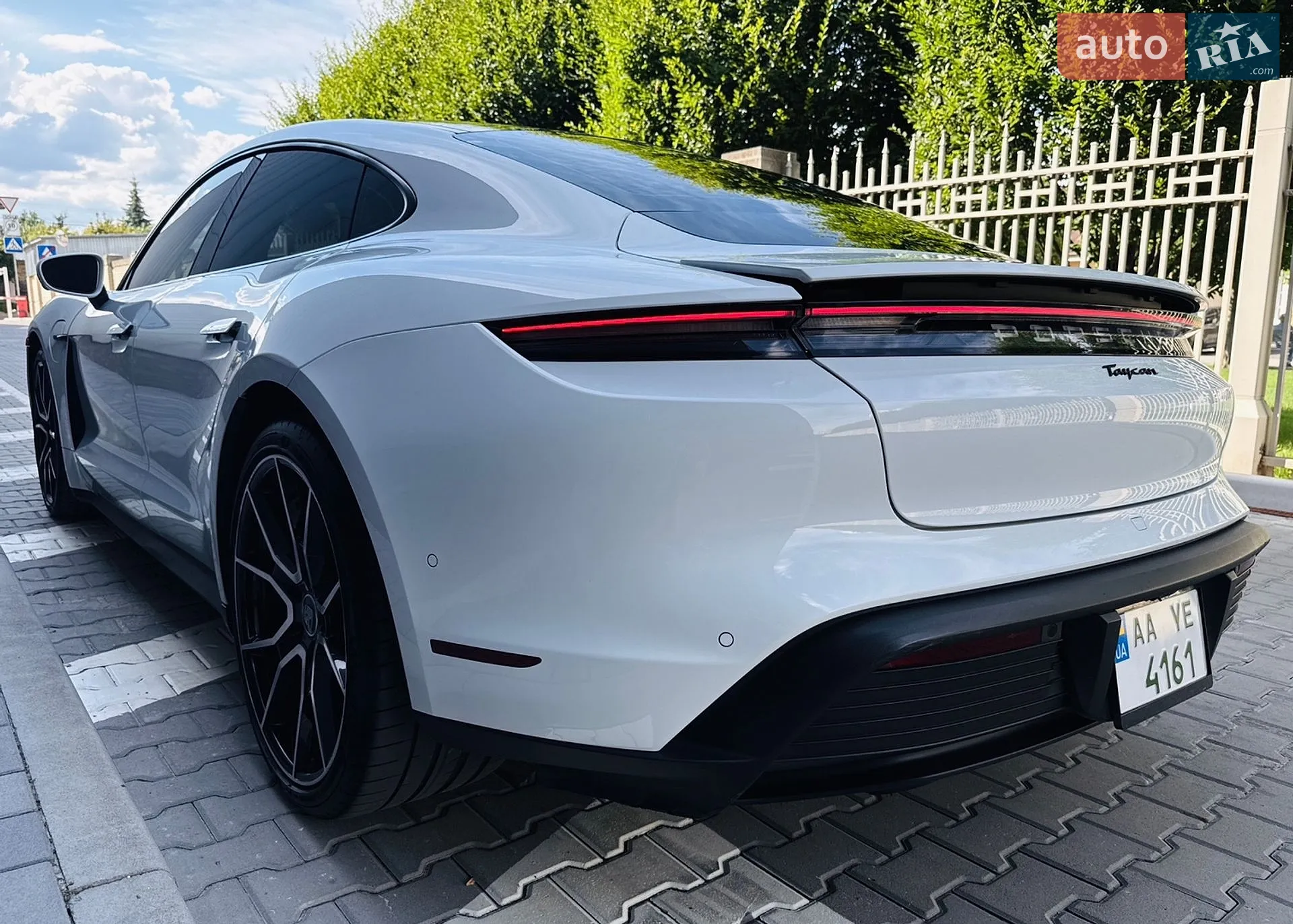 2023 Porsche Taycan - мініатюра 15