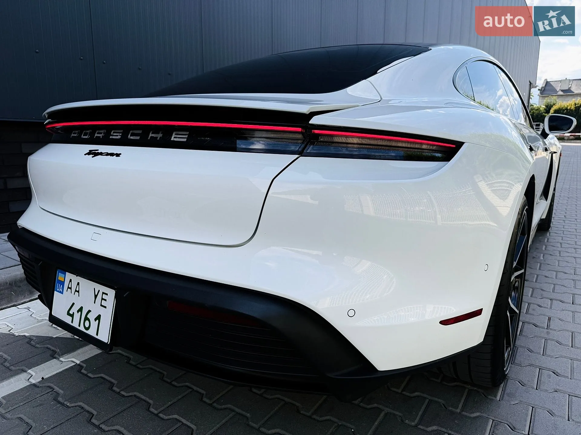 2023 Porsche Taycan - мініатюра 18