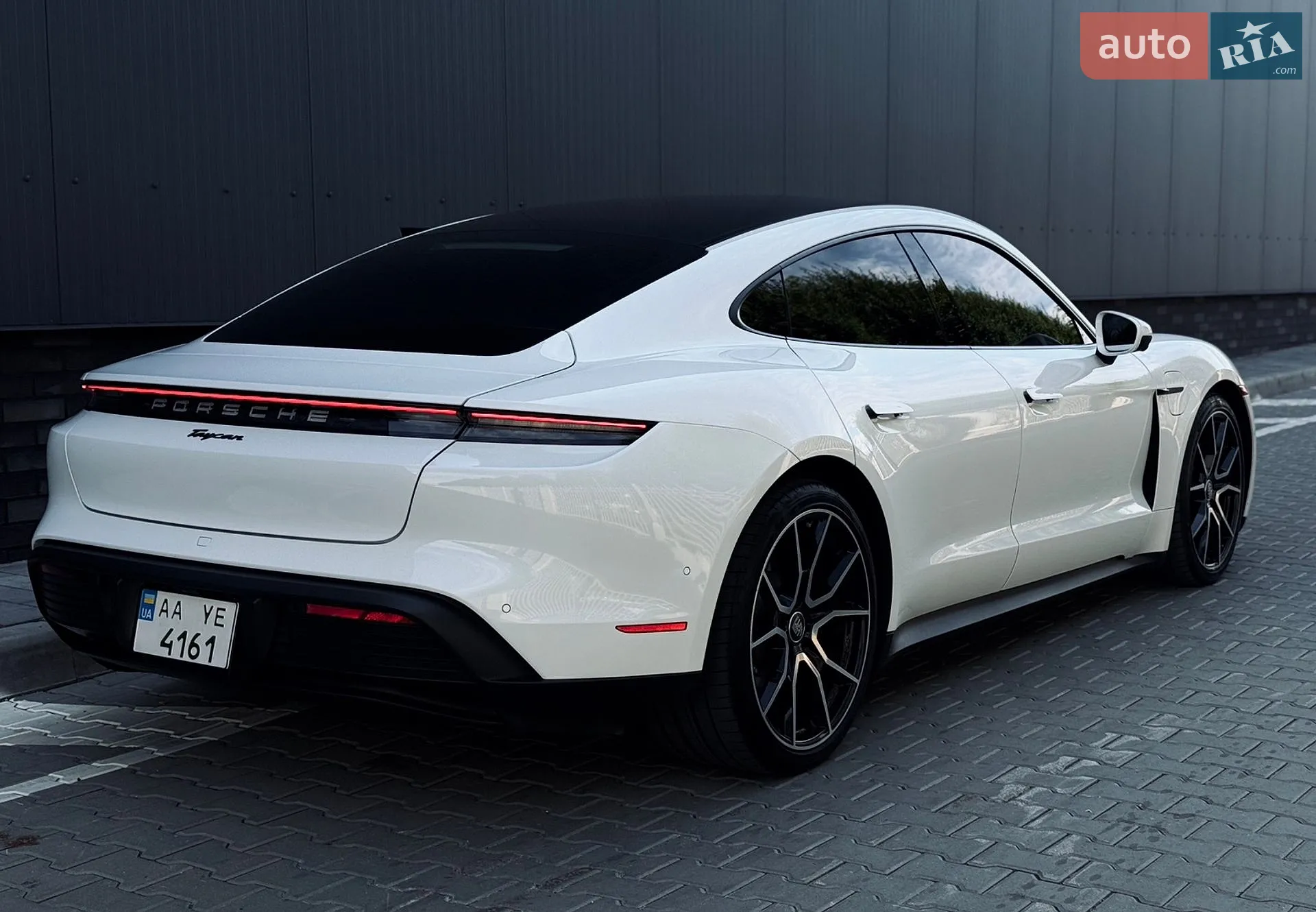 2023 Porsche Taycan - мініатюра 17