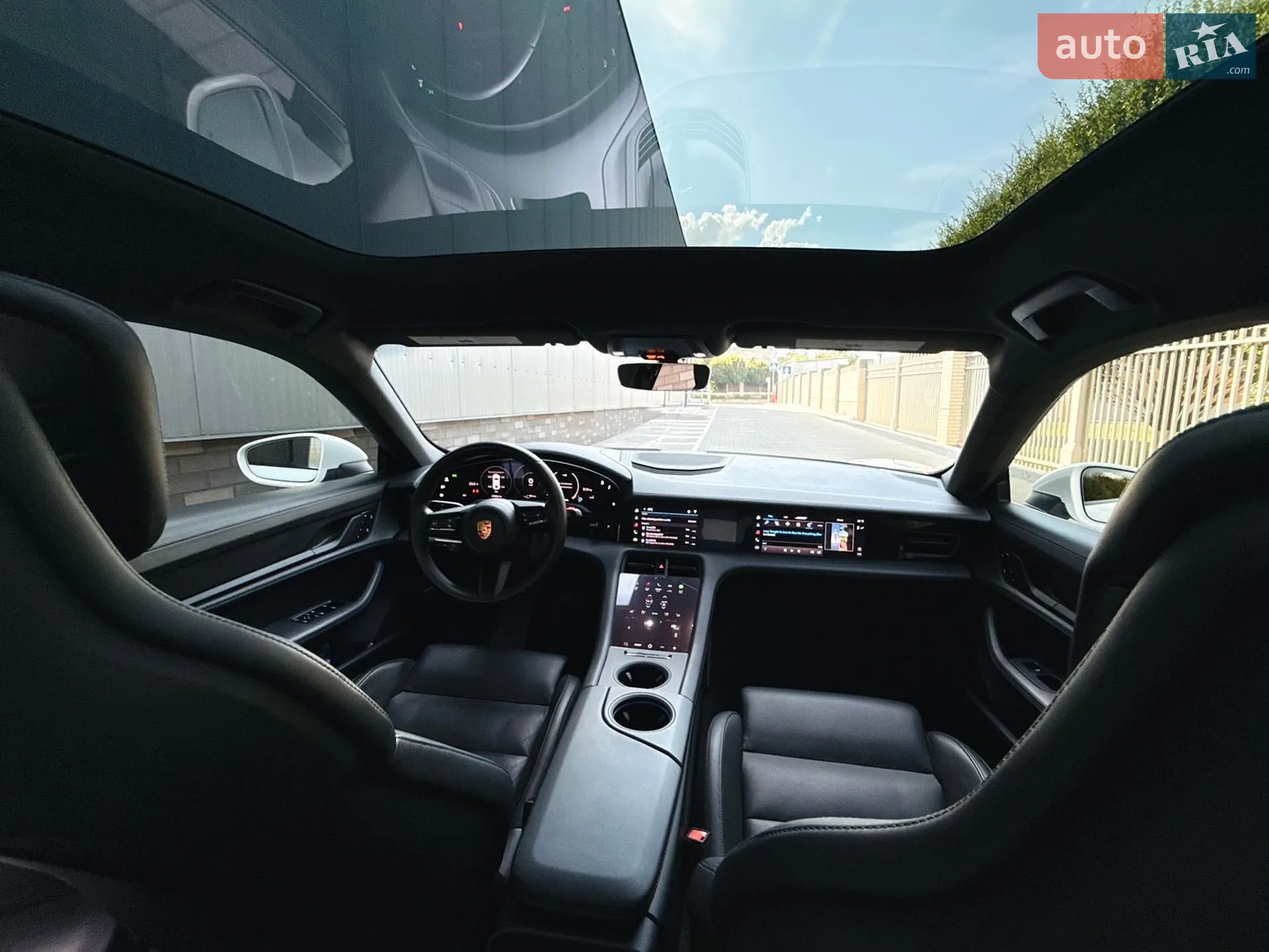 2023 Porsche Taycan - мініатюра 38