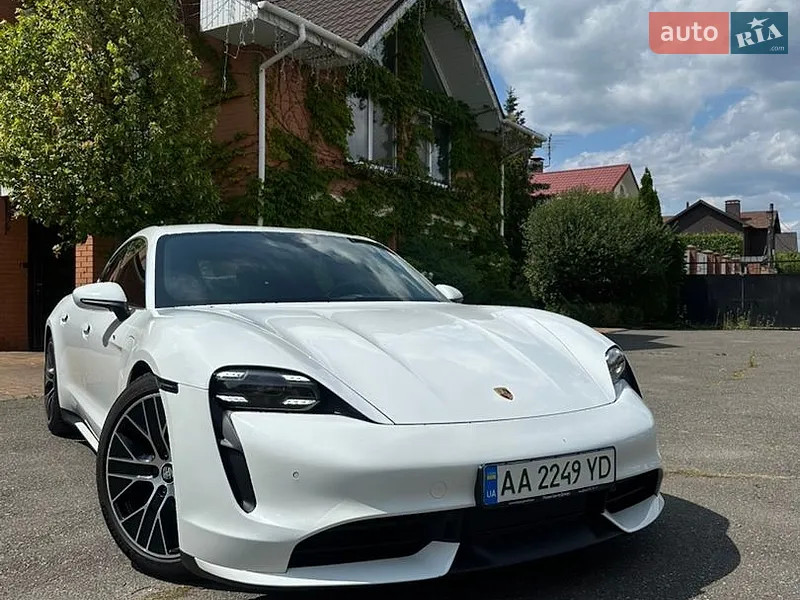 Porsche Taycan 2020