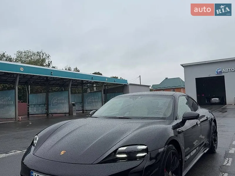 Porsche Taycan