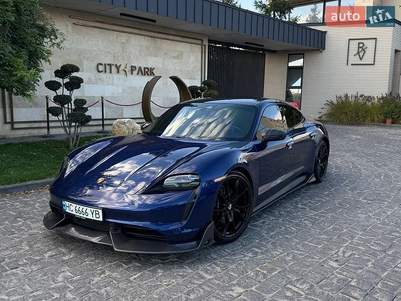 Porsche Taycan