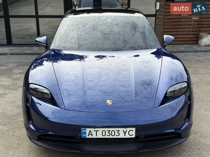 Porsche Taycan 2022