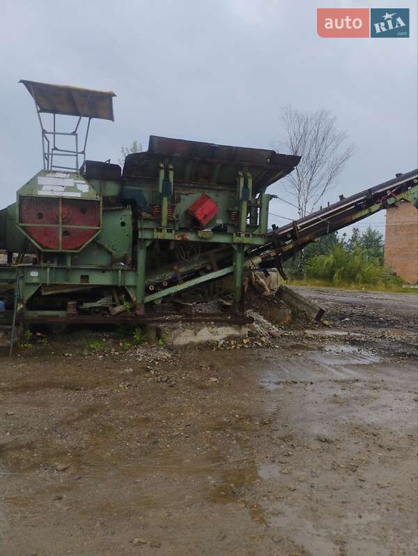 Дробарка (дробильна установка) Powerscreen Maxtrak 1996 в 