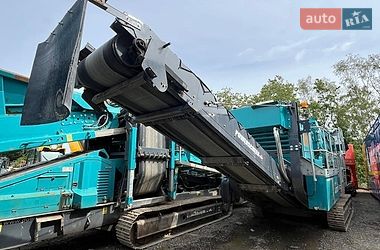 Дробарка (дробильна установка) Powerscreen Maxtrak 2026 в Києві