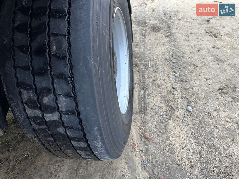 Контейнеровоз напівпричіп Причеп Зерновоз 1998 в Кривому Озері фото 6 Контейнеровоз напівпричіп Причеп Зерновоз 1998 в Кривому Озері