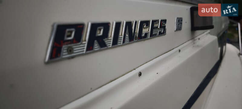 Катер Princess 25 1982 в Новояворівську