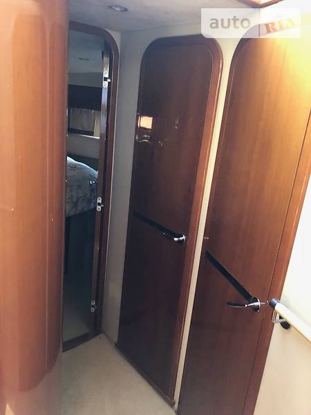 Моторна яхта Princess 42 2008 в Києві