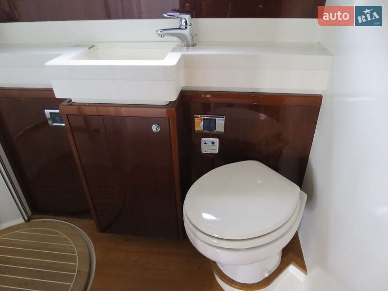 Моторна яхта Princess 50 2009 в Одесі фото 33 Моторна яхта Princess 50 2009 в Одесі