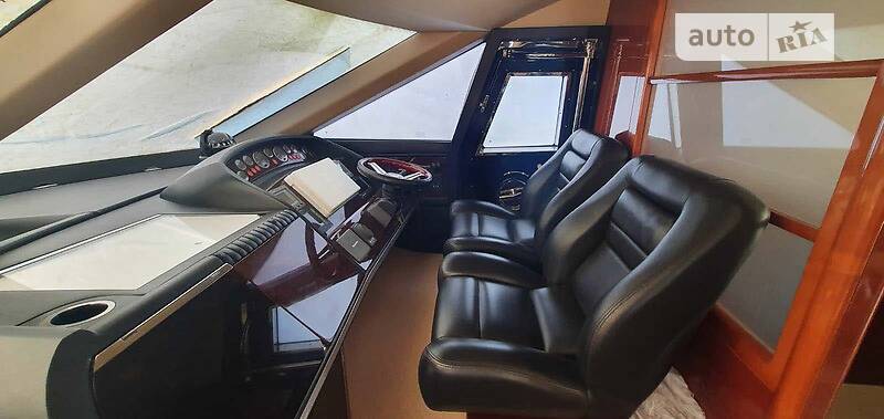 Моторная яхта Princess 67 2008 в Киеве