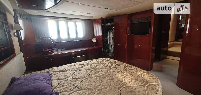 Моторная яхта Princess 67 2008 в Киеве