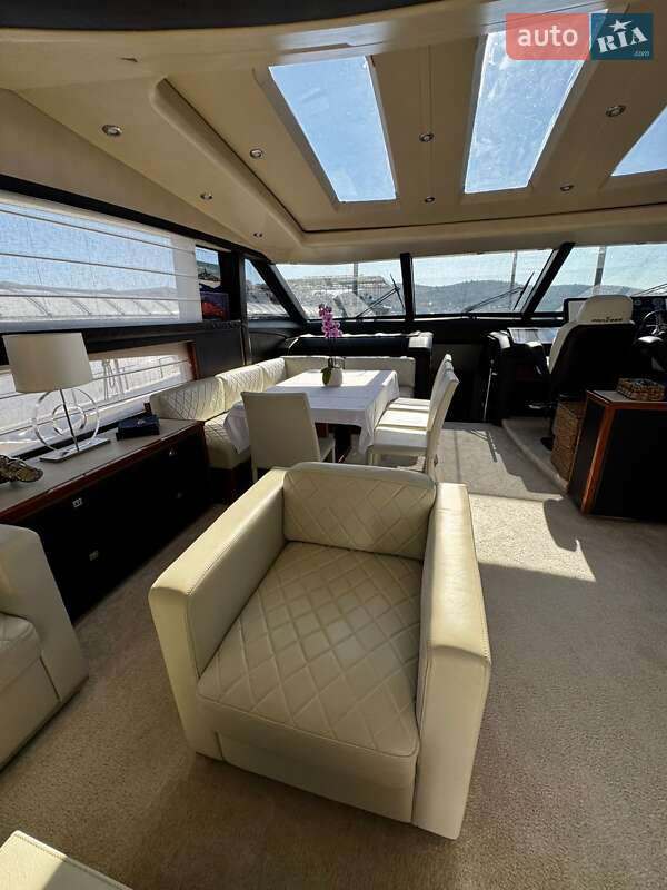 Моторная яхта Princess 85 MY 2008 в Киеве