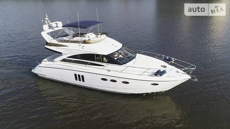 Моторная яхта Princess Flybridge 2009 в 