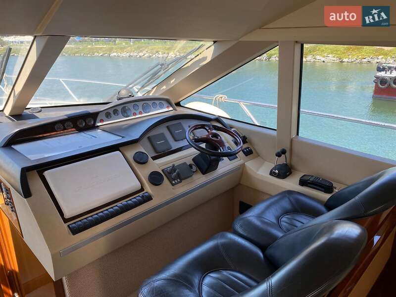 Моторная яхта Princess Flybridge 2009 в Киеве фото 11 Моторная яхта Princess Flybridge 2009 в Киеве