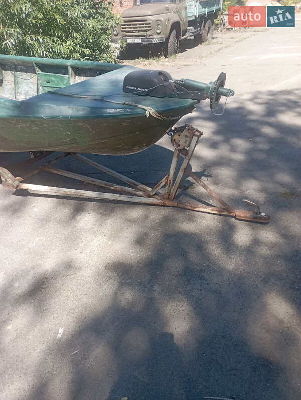 Катер Привет 22 2010 в Иванкове