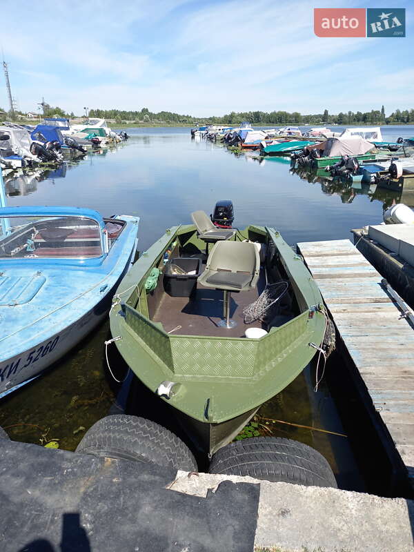 Лодка Прогресс 2 1986 в Украинке