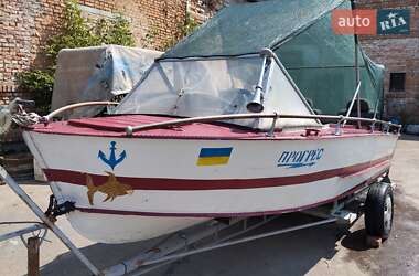 Катер Прогресс 2 2000 в Гайвороні