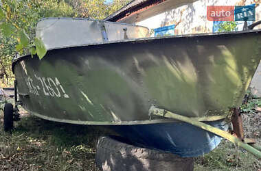 Лодка Прогресс 2 1980 в Киеве